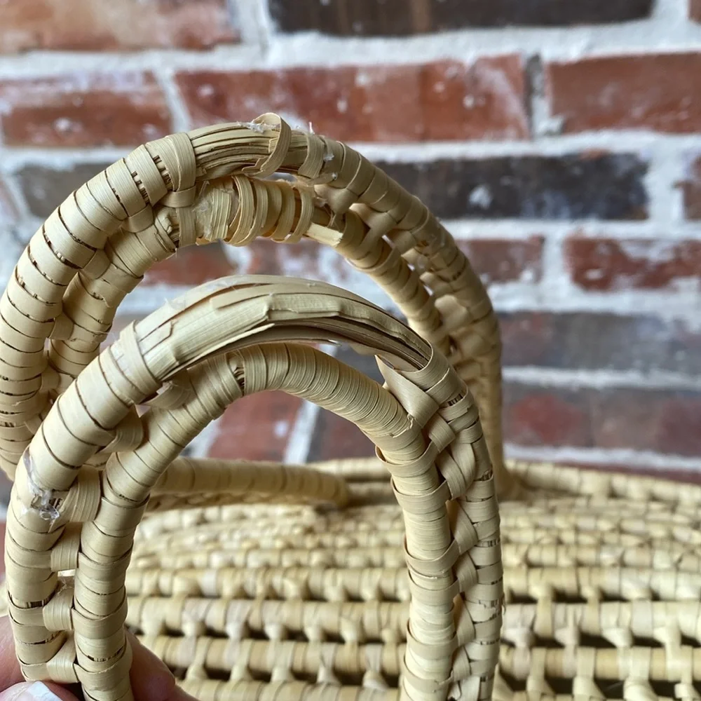 Handcrafted Woven Oval Handbag with Lid